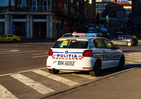 Un incident violent a avut loc într-un cămin din Tulcea. Un cetățean vietnamez și-a înjunghiat colegul de cameră din cauza muzicii prea tare