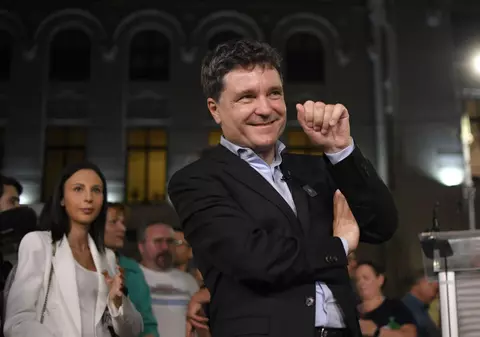 Principalele reacții politice după anunțul lui Nicușor Dan, între „nu era oportun acum” și „nu va fi votat la țară”