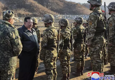 Coreea de Nord se pregătește să trimită mai mulți soldați în Rusia, susține Seulul