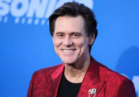 Jim Carrey revine în actorie, pentru că are nevoie de bani. Actorul luase decizia să se retragă: „Dacă îngerii aduc un scenariu scris cu cerneală de aur...”