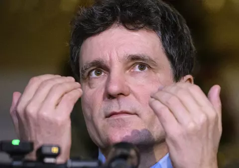 Nicușor Dan, despre posibila candidatura a lui Călin Georgescu la prezidențiale în 2025: „Ar fi absurd ca alegerile să fie anulate din cauza lui şi să candideze încă o dată”