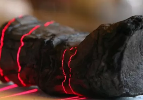 Papirusuri antice care au supraviețuit erupției Muntelui Vezuviu, descifrate cu ajutorul inteligenței artificiale