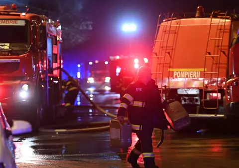 Incendiu într-un club din Sighișoara, în noaptea de Crăciun. Circa 150 de oameni au ieșit din clădire