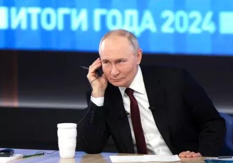 Vladimir Putin duce propaganda la un alt nivel și provoacă NATO ca în jocurile pe calculator: eu vă atac, voi vă apărați. „Vi se pare că e o persoană sănătoasă!?”