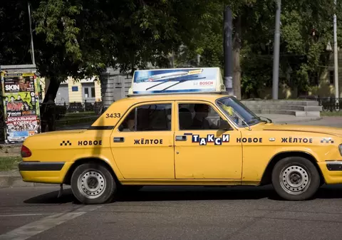 Soldații ruși răniți în războiul din Ucraina sunt evacuați cu taxiuri