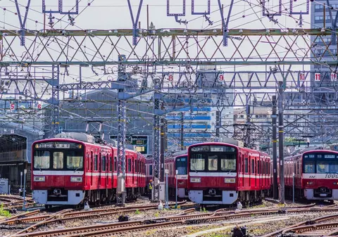 Accident feroviar la intrarea în gara Bacău. O persoană rănită și trenuri cu întârzieri | VIDEO