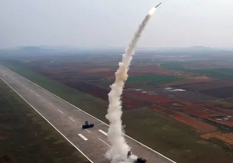 Momentul în care Forțele Aeriene ale Ucrainei distrug una dintre rachetele de croazieră lansate de Rusia | VIDEO