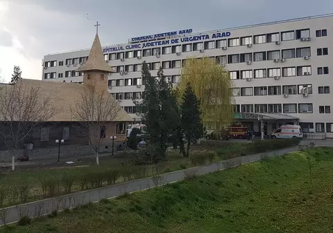 3 copii au ajuns la Urgențe, la Arad, cu fracturi de antebraț, după ce au acceptat „Superman Challenge”