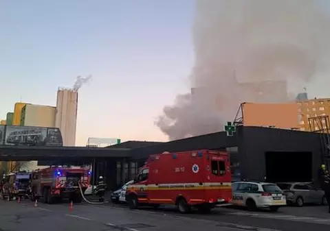 Un copil de 7 ani a dat foc unui supermarket din Bratislava: „Pagubele sunt uriașe”