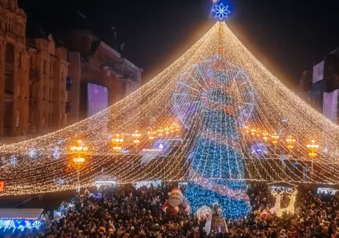 Târgul de Crăciun din Timișoara a fost vizitat de peste 100.000 de turiști din Ungaria și Serbia