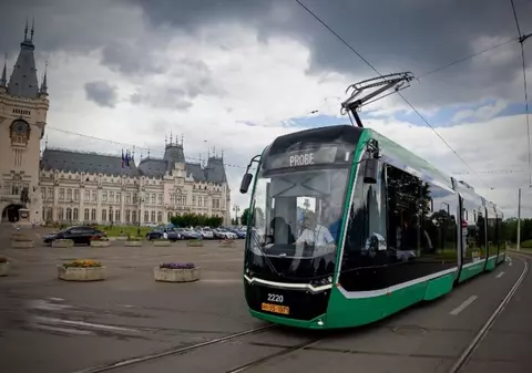 Oamenii din Iași vor avea tramvaie moderne și autobuze electrice, cu aer condiționat și Wi-Fi, începând din 2025
