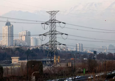Școlile și clădirile publice din Teheran au fost închise din cauza penuriei de electricitate