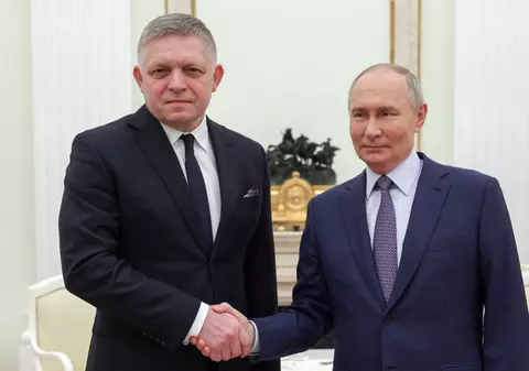 Robert Fico îl acuză pe Volodimir Zelenski de „sabotaj” și amenință cu măsuri împotriva Ucrainei