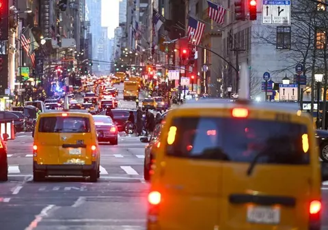 New Yorkul devine primul oraș din SUA cu taxă pe aglomerație. Cât vor plăti șoferii pentru a intra cu mașina în centru