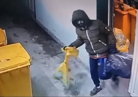 El e bărbatul care a furat trei picioare amputate din Spitalul Cantacuzino. Mărturia managerului