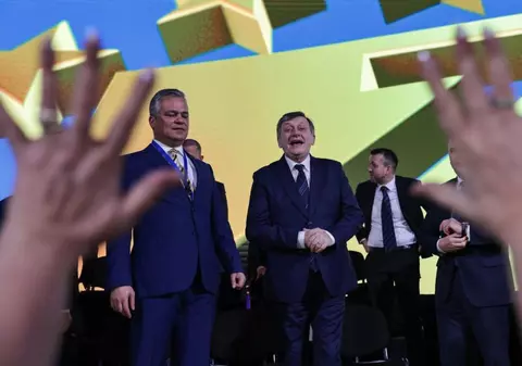 Crin Antonescu e oficial și candidatul PNL la alegerile prezidențiale din 2025