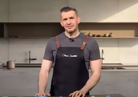 Avertismentul lui Dragoș Pătraru despre brânza topită din supermarket. Ce conține produsul, de fapt