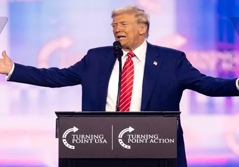 Donald Trump îndeamnă Marea Britanie să renunțe la eoliene și să exploateze petrolul din Marea Nordului