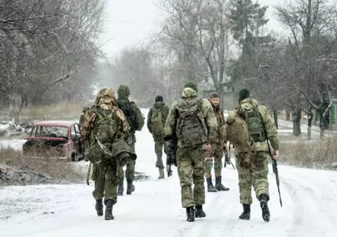 30.000 de soldați ruși au fost scăpați de americani din încercuirea ucrainenilor, după ce Putin a amenințat că va folosi arme nucleare