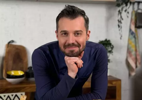 Încă o schimbare la Antena Stars, după ce Mădălin Ionescu a fost înlocuit. Cine e noul prezentator al show-ului „Meniu de vedetă”