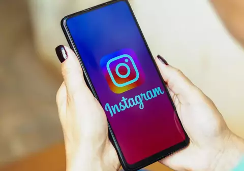 Instagram testează un nou buton de „dislike”, pentru comentariile neplăcute. Cum va funcționa acesta