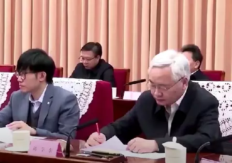 Explicațiile succesului DeepSeek. Liang Wenfeng, „tocilarul idealist” care a devenit un erou național în China