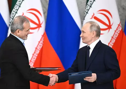 Decizia luată de președintele Iranului după ce Vladimir Putin a întârziat timp de o oră la întâlnire, la Kremlin