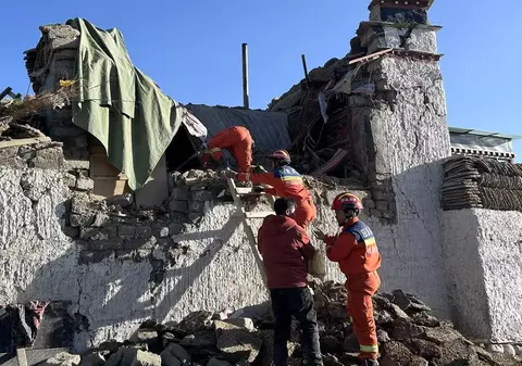 Cutremur devastator cu magnitudine de 7,1 grade, într-un oraș sfânt din Tibetul chinez: cel puțin 95 de morți și 130 de răniți 