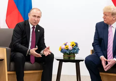 Vladimir Putin l-a lăsat baltă pe Donald Trump și nu și-a trimis reprezentanții la conferința de la Munchen, unde președintele american se lăudase că vor fi discuții de pace