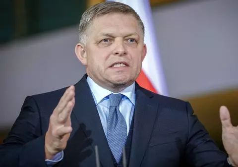 Guvernul prorus al Slovaciei pierde susținerea în parlament. Robert Fico riscă să-și piardă funcția