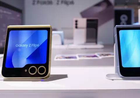 Primele detalii despre Samsung Galaxy Z Flip 7. Când se lansează modelul pliabil