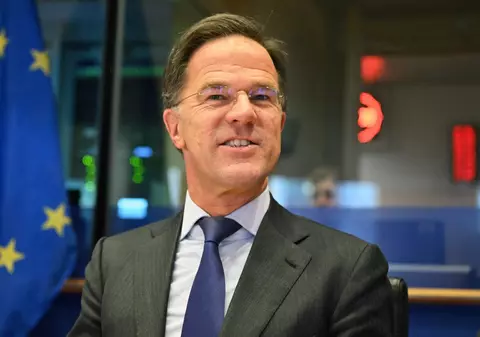 Șeful NATO, Mark Rutte, cere majorarea cheltuielilor pe apărare în UE: „Altfel, apucați-vă de învățat rusa”