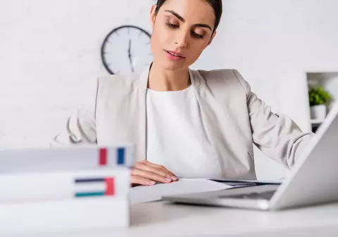 Sfaturi utile pentru a alege un serviciu de traduceri legalizate de încredere