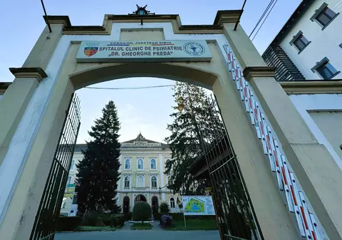 Infirmierul care a abuzat pacientele la Spitalul de Psihiatrie Sibiu a dat în judecată instituția după ce a fost suspendat