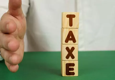 Locuitorii dintr-o comună din Iași, nemulțumiți de majorarea impozitelor cu 30%