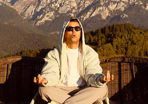 Tudor Ionescu reinventează un hit lăutăresc și îl aduce în toate cluburile din România. „Ne-am jucat într-o zi în studio”