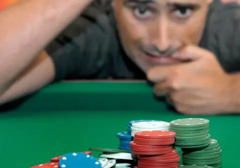 Interzicerea sălilor de jocuri de noroc la parterul blocurilor, în analiză. Gigel Știrbu: Avem o creștere alarmantă a dependenței