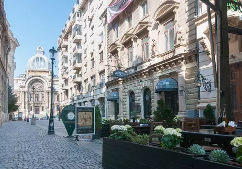 România a atras 2,4 milioane de turiști străini în 2024: „Mai sunt multe de făcut”. Topul celor mai vizitate județe