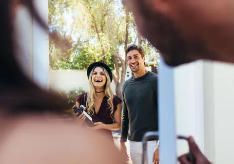 Ce cadouri de casă nouă le poți face prietenilor