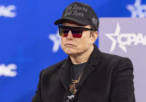 Musk repetă amenințarea lucrătorilor din guvernul SUA și spune că primul e-mail „a fost un test”: „Li se va da o altă șansă. Dacă nu răspund, vor fi concediați!”