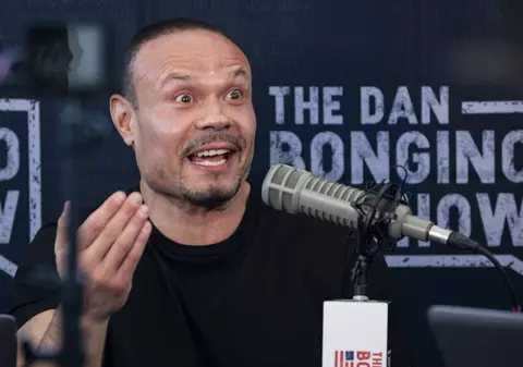 Trump îl numește pe podcasterul Dan Bongino în funcția de director adjunct al FBI