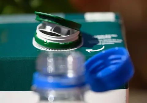 Adevărul despre microplastice: Cât de rău ne fac și cum le evităm