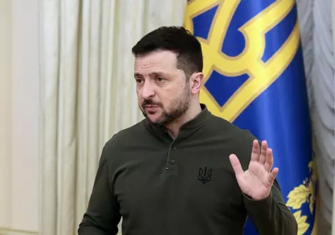 Volodimir Zelenski îl contrazice pe Vladimir Putin: „Continuăm operațiunile”