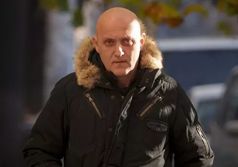 Umbra din spatele alegerilor anulate ale României: mercenarul descris de Politico ca „un adevărat Victor Lustig al României”