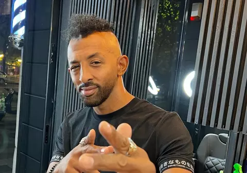 Kamara, o nouă intervenție la nivelul feței. Cum se simte artistul. „Nu mai puteam să stau așa. Aștept să văd cum o să arate la final”