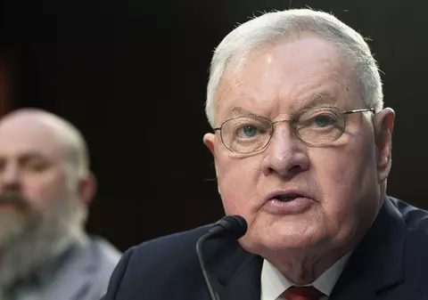 Rusia și Ucraina ar trebui să „cedeze puțin” pentru a începe negocierile de pace, spune emisarul lui Donald Trump