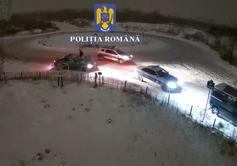 Zeci de permise reținute de polițiști în București pentru drifturi ilegale. Ce riscă cei prinși cu aceste manevre