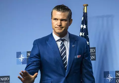 Reacții în Europa și SUA după discuția dintre Donald Trump și Vladimir Putin și declarațiile lui Pete Hegseth: „Mai rău decât München 1938”