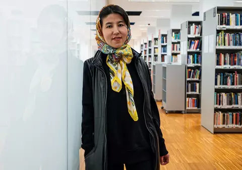 Tânăra ghidă care prezintă partea frumoasă a Afganistanului, în ciuda amenințărilor talibanilor: „Nu înseamnă doar război și terorism”