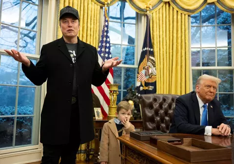 Fiul de 4 ani al lui Elon Musk a făcut spectacol în Biroul Oval: s-a scobit în nas, i-a șoptit ceva la ureche lui Donald Trump și s-a urcat în capul tatălui său